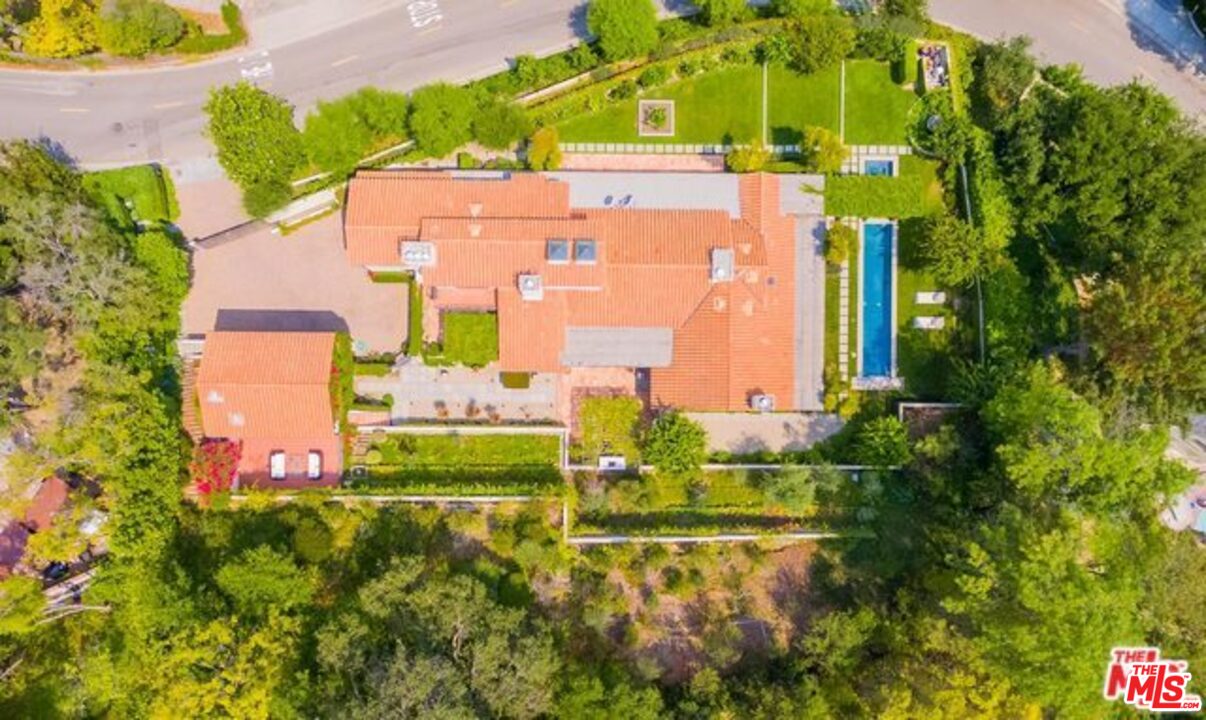 10960 Bellagio Road Los Angeles, CA 90077 - Photo 21 of 22