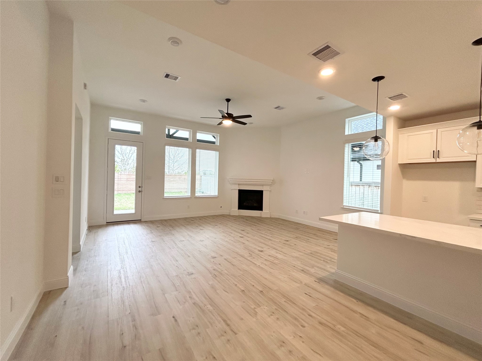 15310 Spanish Ranchos Way, Unit WAYS Cypress, TX 77433 - Photo 7 of 40 Living Area
