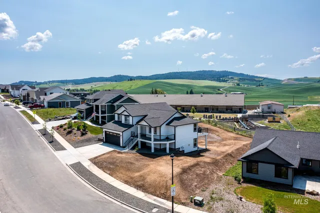 $709,000 | 415 Southview Avenue, Moscow, ID 83843