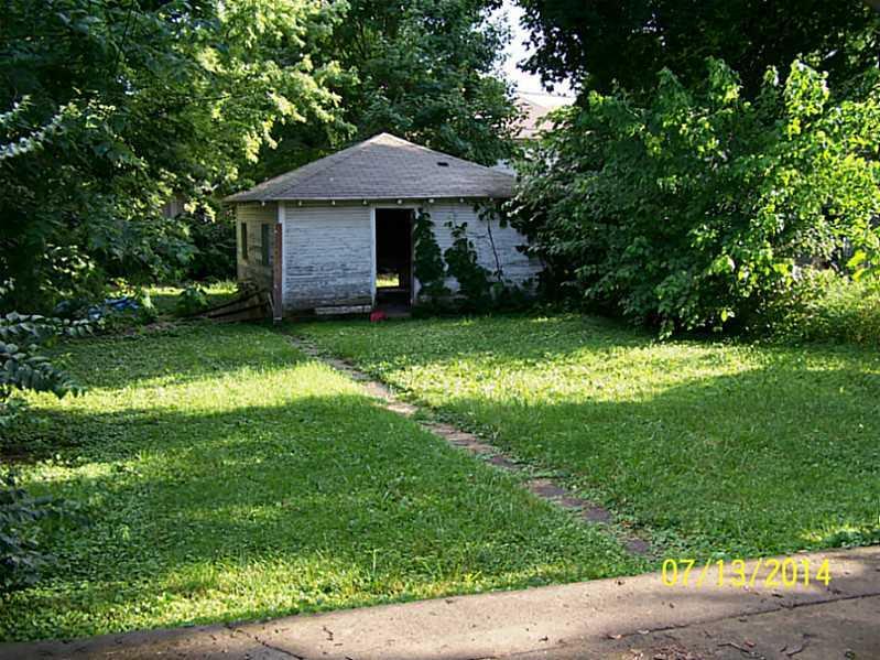 705 Grant Street Springfield, OH 45504 - Photo 3 of 12
