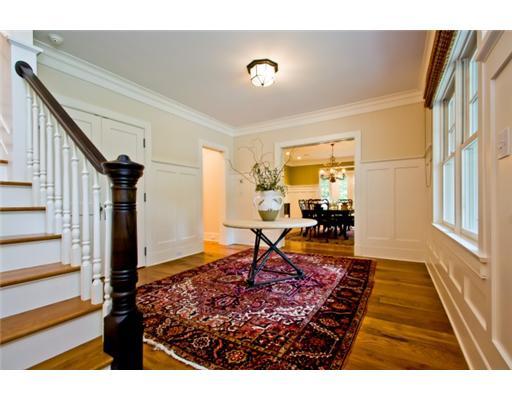 79 Stephen Mather Road Darien, CT 06820 - Photo 5 of 20 a living room with rug floor and a table