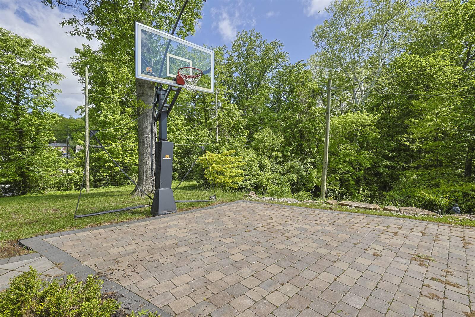 1067 Lawton Road Covington, KY 41011 - Photo 43 of 48