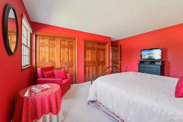 $675,000 | 1 Boxwood Lane, Montgomery, NY 12549