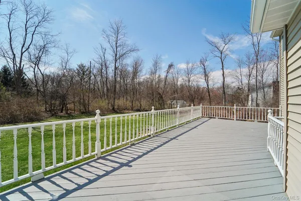 $675,000 | 1 Boxwood Lane, Montgomery, NY 12549