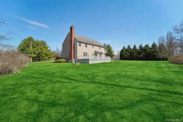 $675,000 | 1 Boxwood Lane, Montgomery, NY 12549