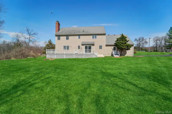 $675,000 | 1 Boxwood Lane, Montgomery, NY 12549