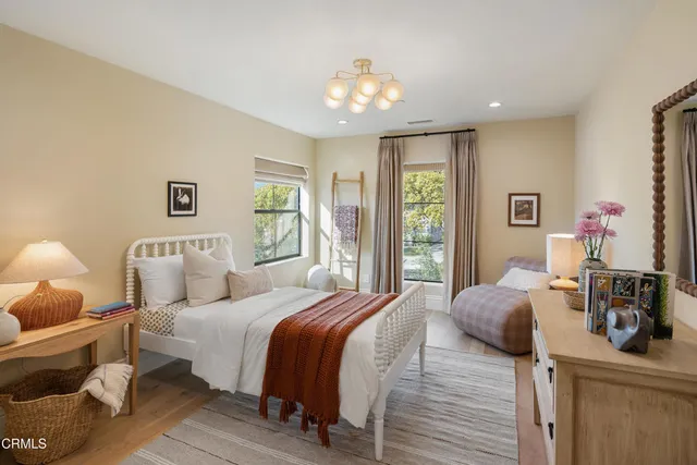 $2,650,000 | 546 West Claremont Street, Pasadena, CA 91103