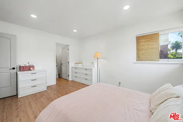 $1,050,000 | 2936 South Harvard Boulevard, Los Angeles, CA 90018