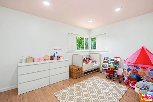 $1,050,000 | 2936 South Harvard Boulevard, Los Angeles, CA 90018