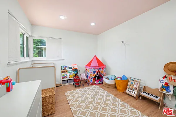 $1,050,000 | 2936 South Harvard Boulevard, Los Angeles, CA 90018
