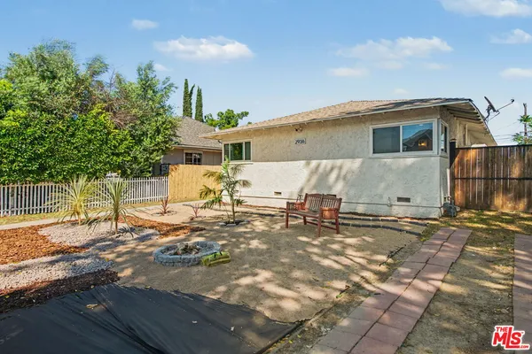 $1,050,000 | 2936 South Harvard Boulevard, Los Angeles, CA 90018