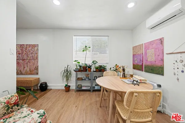 $1,050,000 | 2936 South Harvard Boulevard, Los Angeles, CA 90018