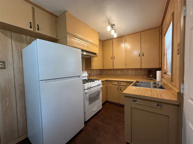 $1,600 | 1401 Pugh Drive, Galena Park, TX 77547