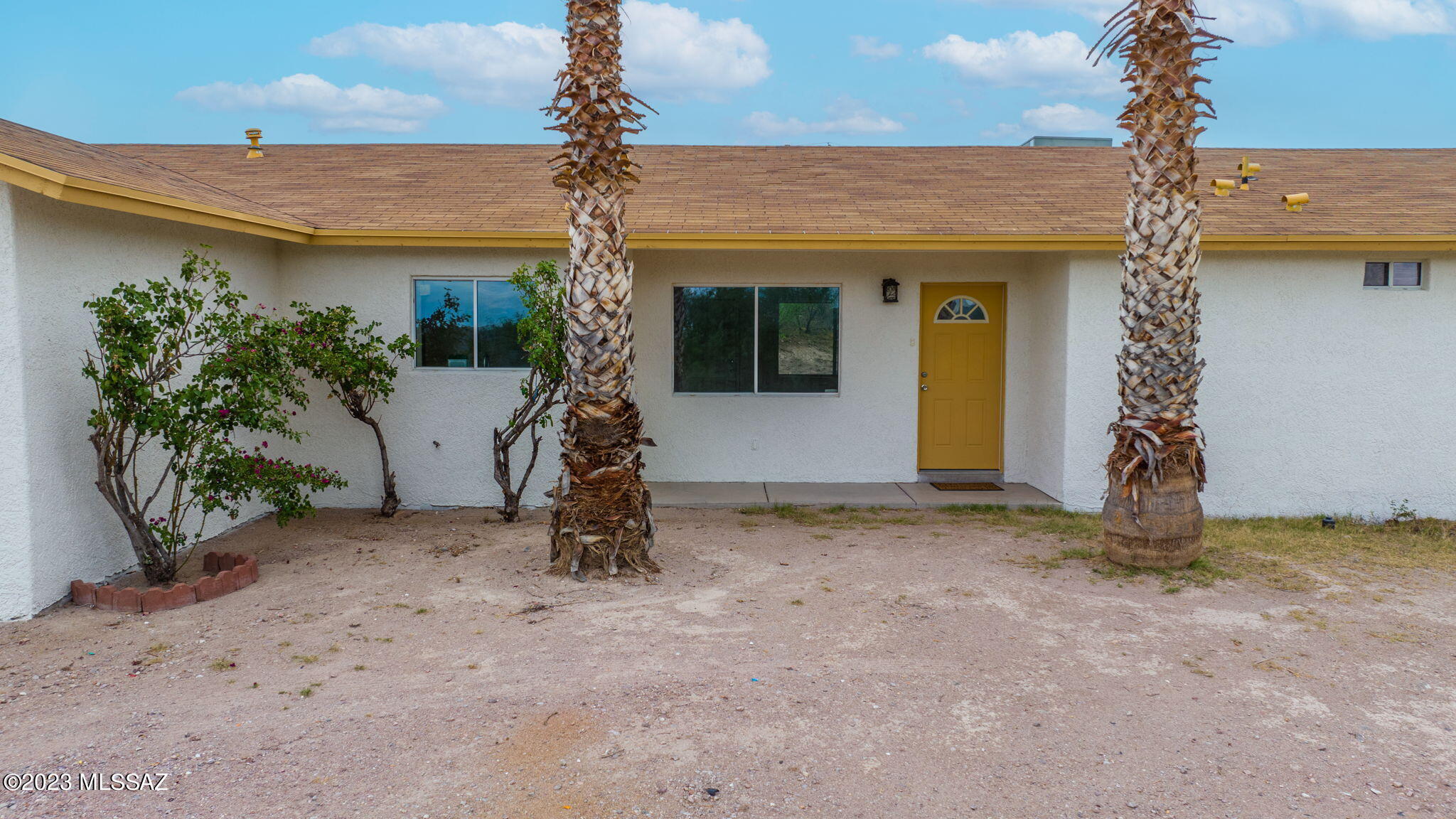 332 Ures Court Rio Rico, AZ 85648 - Photo 5 of 34