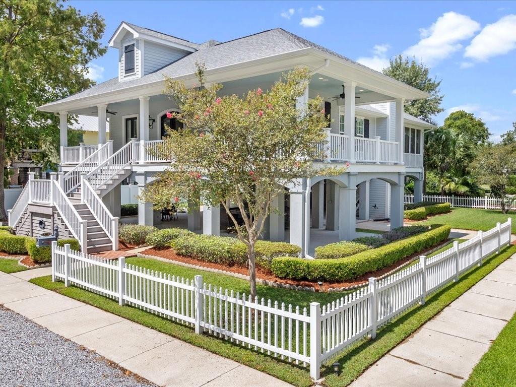 146 Lafitte Street Mandeville, LA 70448 - Photo 3 of 23