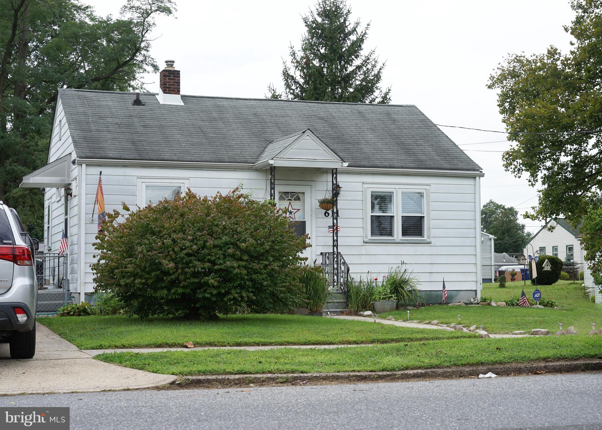 611 Manor Road Beverly, NJ 08010 - Photo 4 of 31