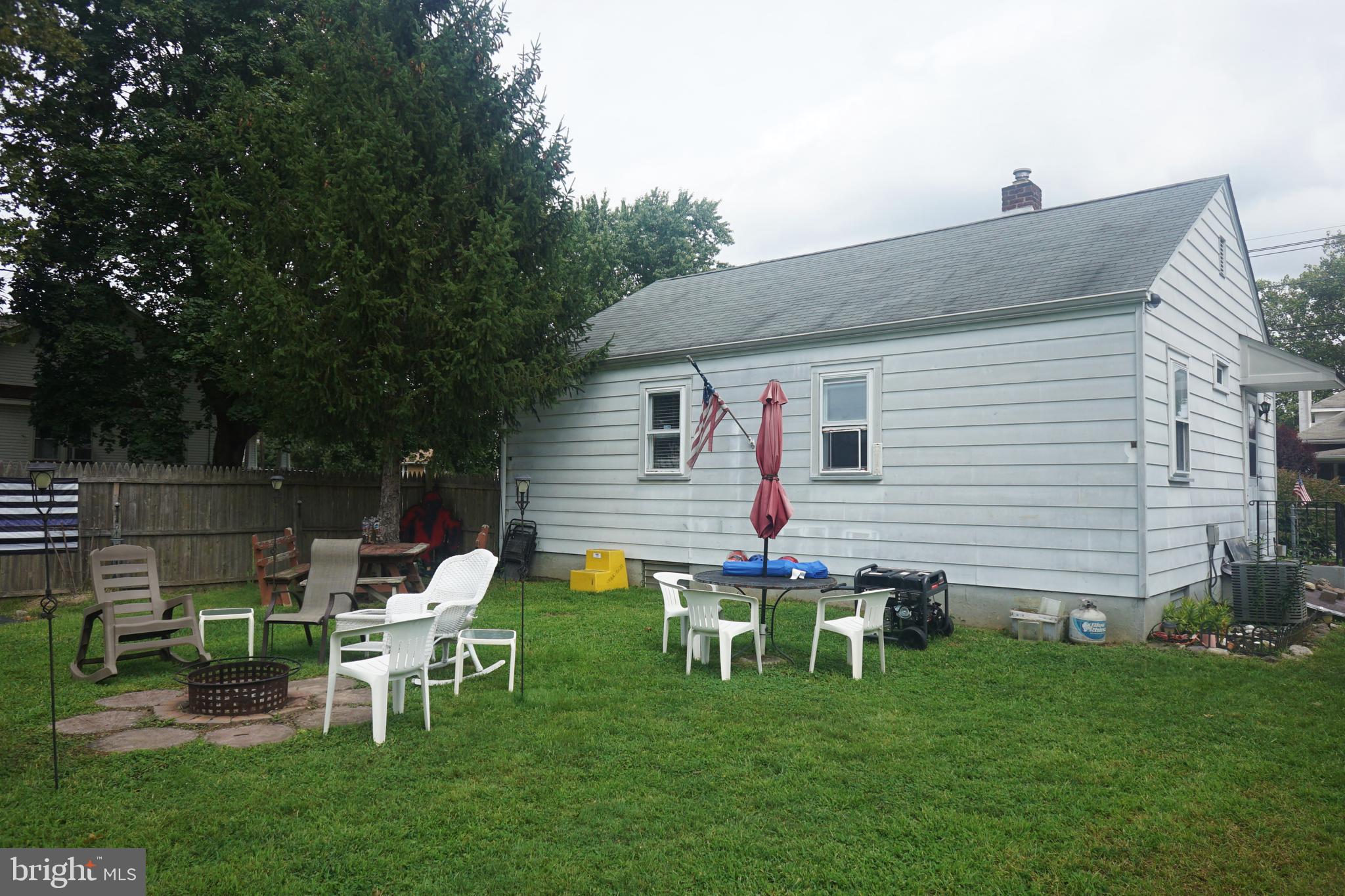 611 Manor Road Beverly, NJ 08010 - Photo 6 of 31