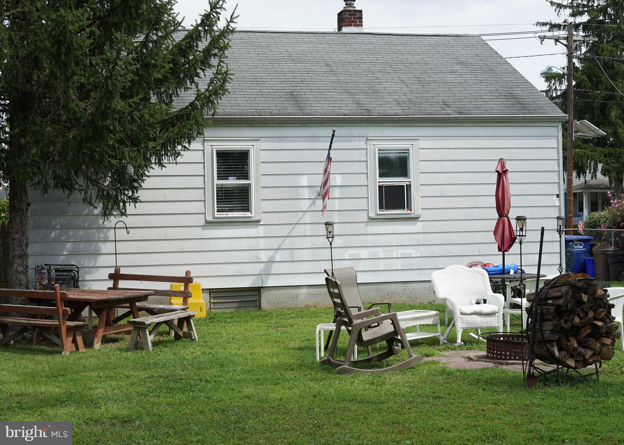 611 Manor Road Beverly, NJ 08010 - Photo 7 of 31