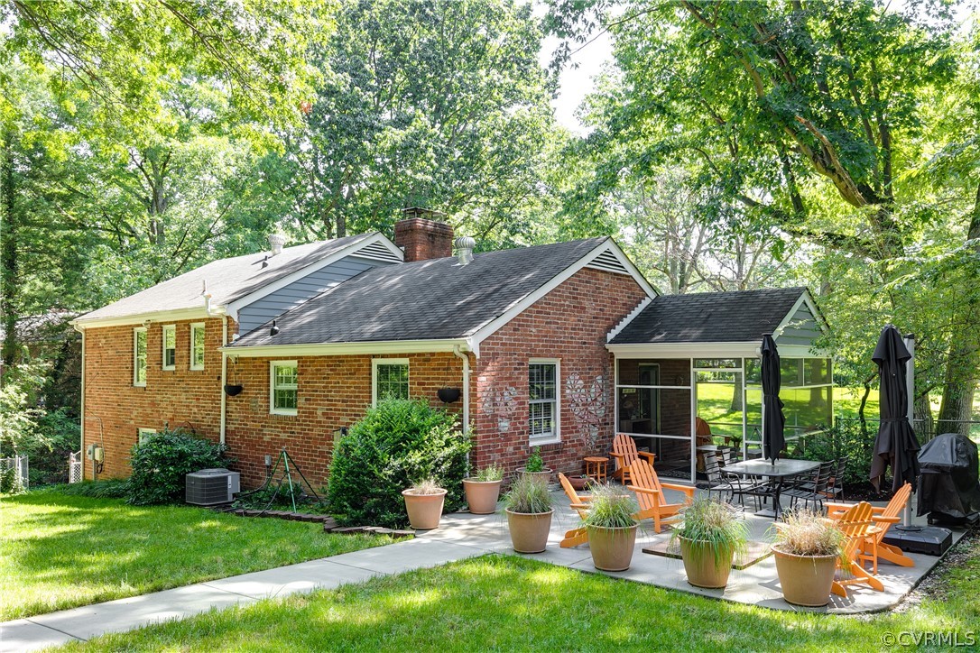 3744 Cheverly Road Richmond, VA 23225 - Photo 27 of 31 Rear of house with porch and patio