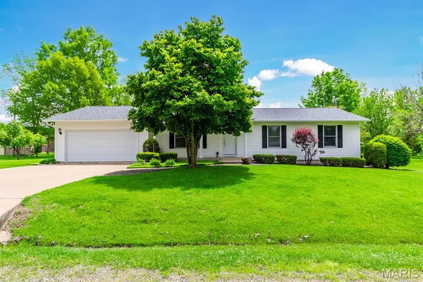$285,000 | 608 North 7th Street, Vandalia, MO 63382