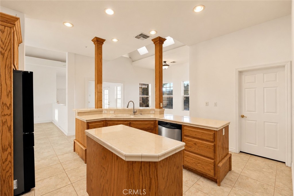 8250 Cataba Road Oak Hills, CA 92344 - Photo 15 of 45 Gallery Image 15