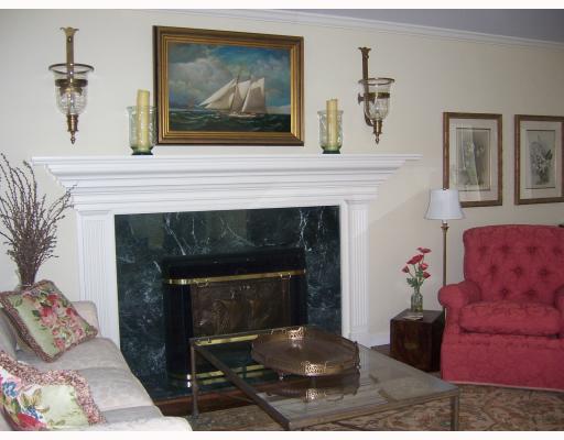371 Rumstick Road Barrington, RI 02806 - Photo 5 of 7 Living Room.