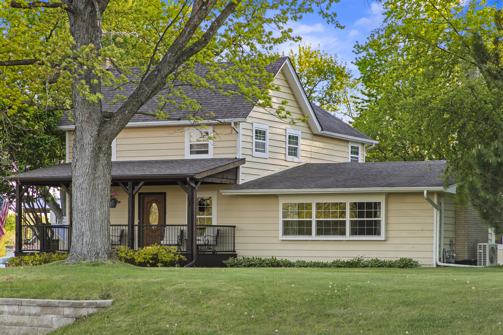 9909 Winn Road Spring Grove, IL 60081 - Photo 1 of 81