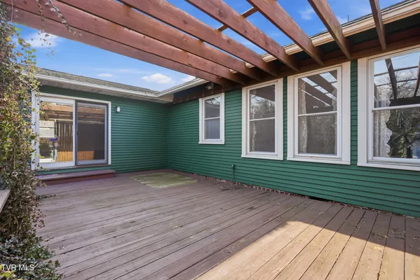 $315,000 | 113 West 2nd Street South, Big Stone Gap, VA 24219