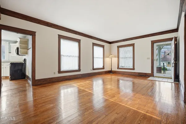 $315,000 | 113 West 2nd Street South, Big Stone Gap, VA 24219