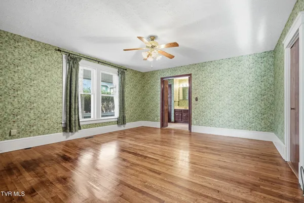 $315,000 | 113 West 2nd Street South, Big Stone Gap, VA 24219