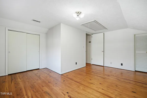 $315,000 | 113 West 2nd Street South, Big Stone Gap, VA 24219