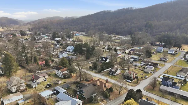 $315,000 | 113 West 2nd Street South, Big Stone Gap, VA 24219