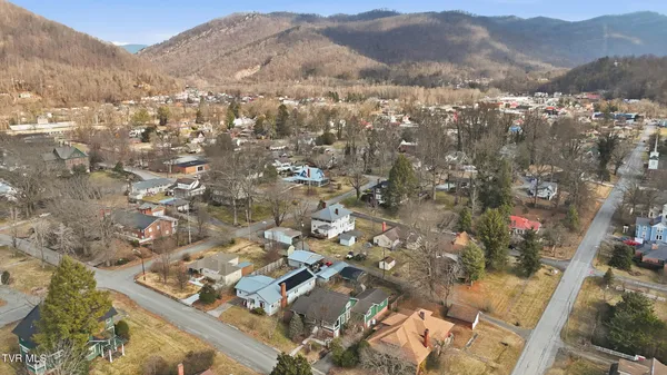 $315,000 | 113 West 2nd Street South, Big Stone Gap, VA 24219