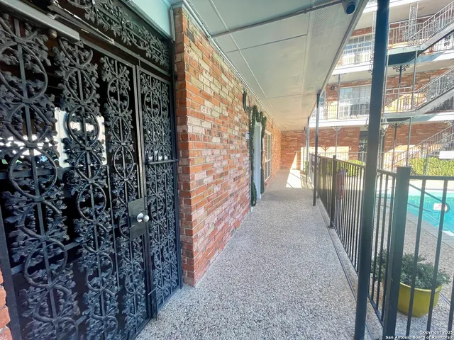 $292,000 | 8401 North New Braunfels Avenue, Unit 120A & 121A, San Antonio, TX 78209