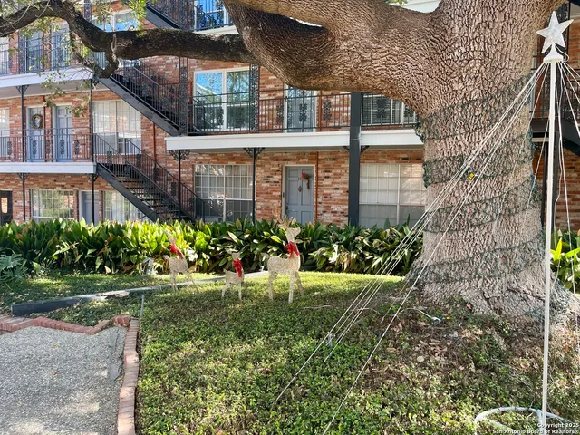 $292,000 | 8401 North New Braunfels Avenue, Unit 120A & 121A, San Antonio, TX 78209