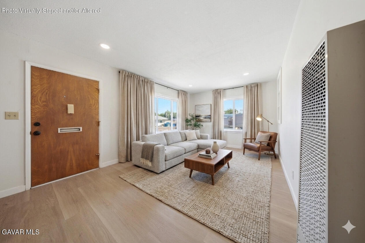44515 Date Avenue Lancaster, CA 93534 - Photo 2 of 26 Living room Staged