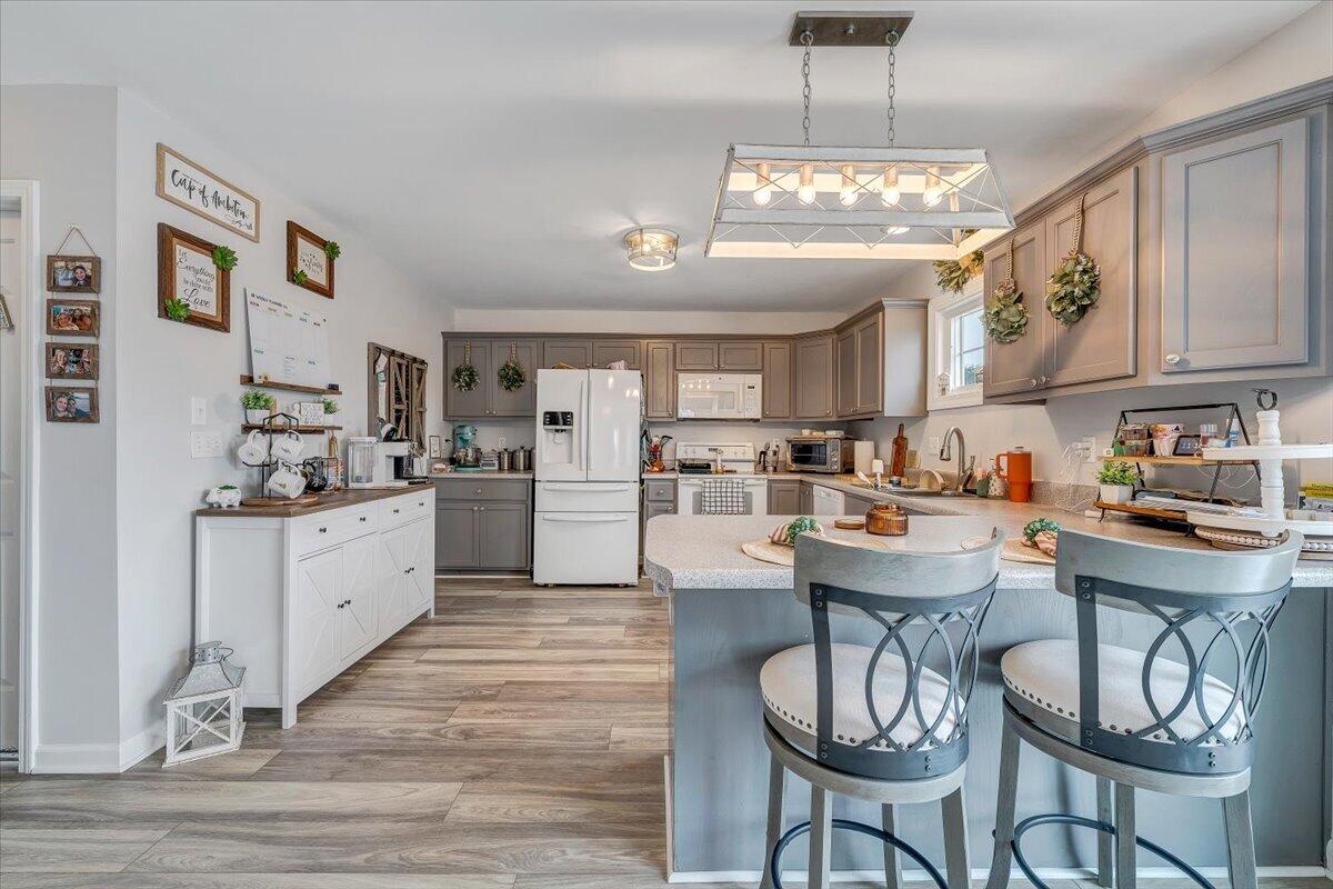 6406 Scruggs Road Moneta, VA 24121 - Photo 10 of 47 14-MIB03027