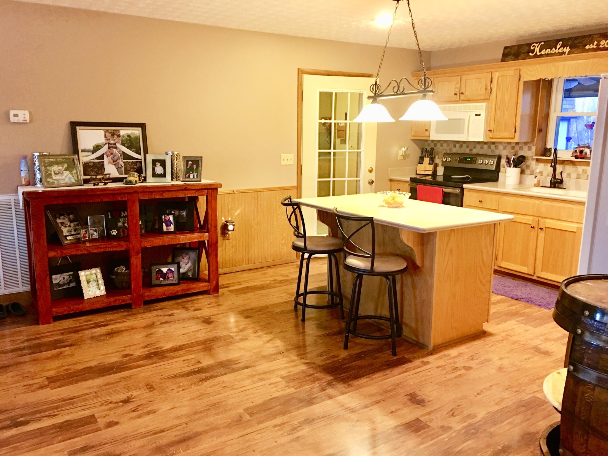 175 Memory Lane Grandview, TN 37337 - Photo 23 of 23 a view of a dining room with furniture and chandelier