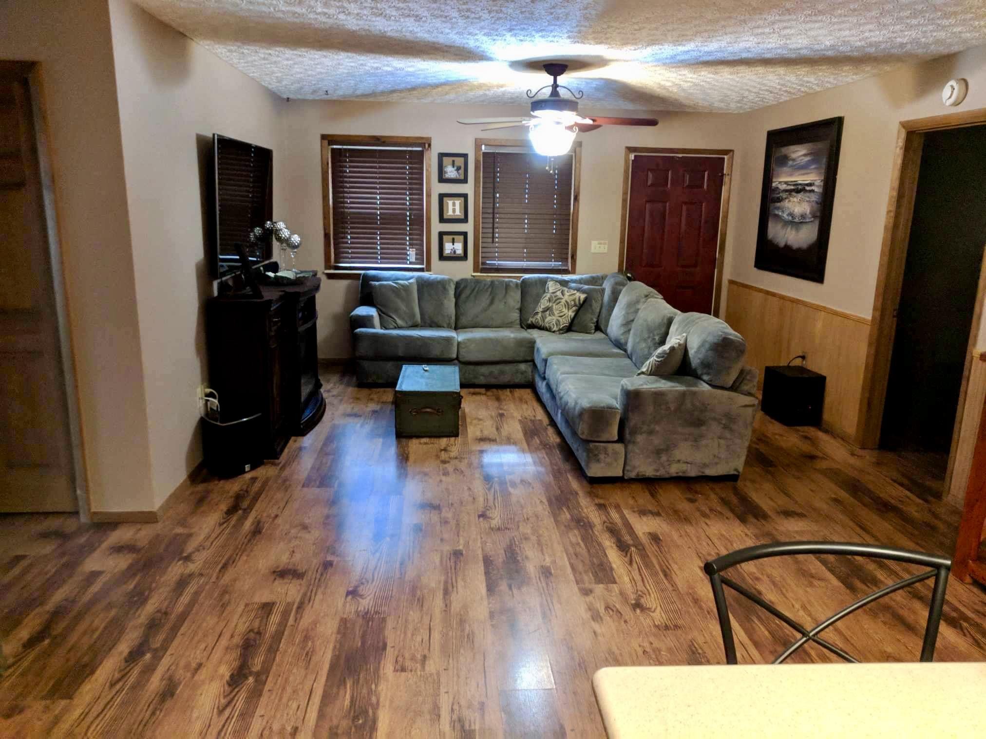 175 Memory Lane Grandview, TN 37337 - Photo 6 of 23 a living room with furniture and wooden floor