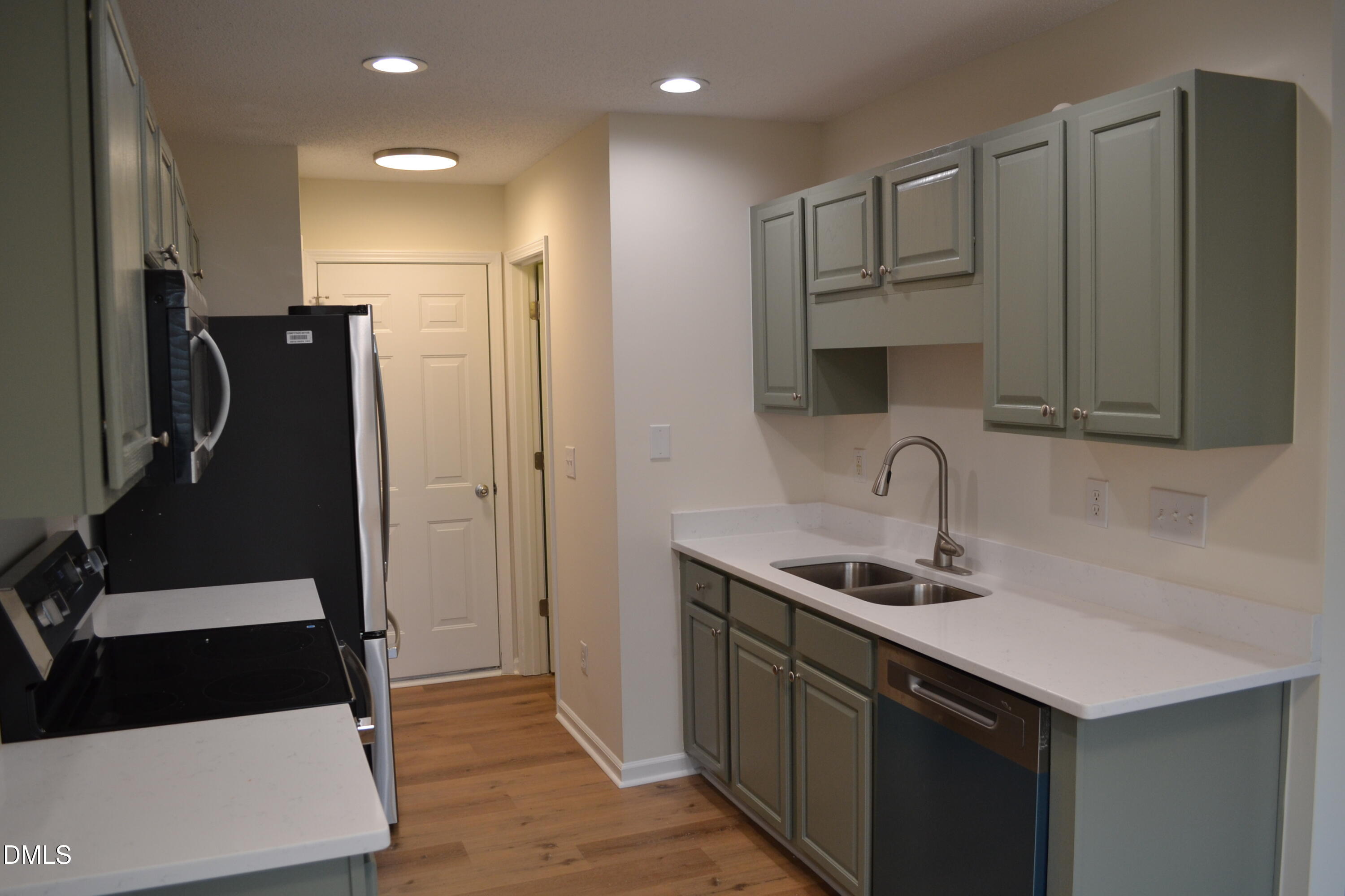 7548 Brighton Hill Lane Raleigh, NC 27616 - Photo 6 of 38 DSC_0350