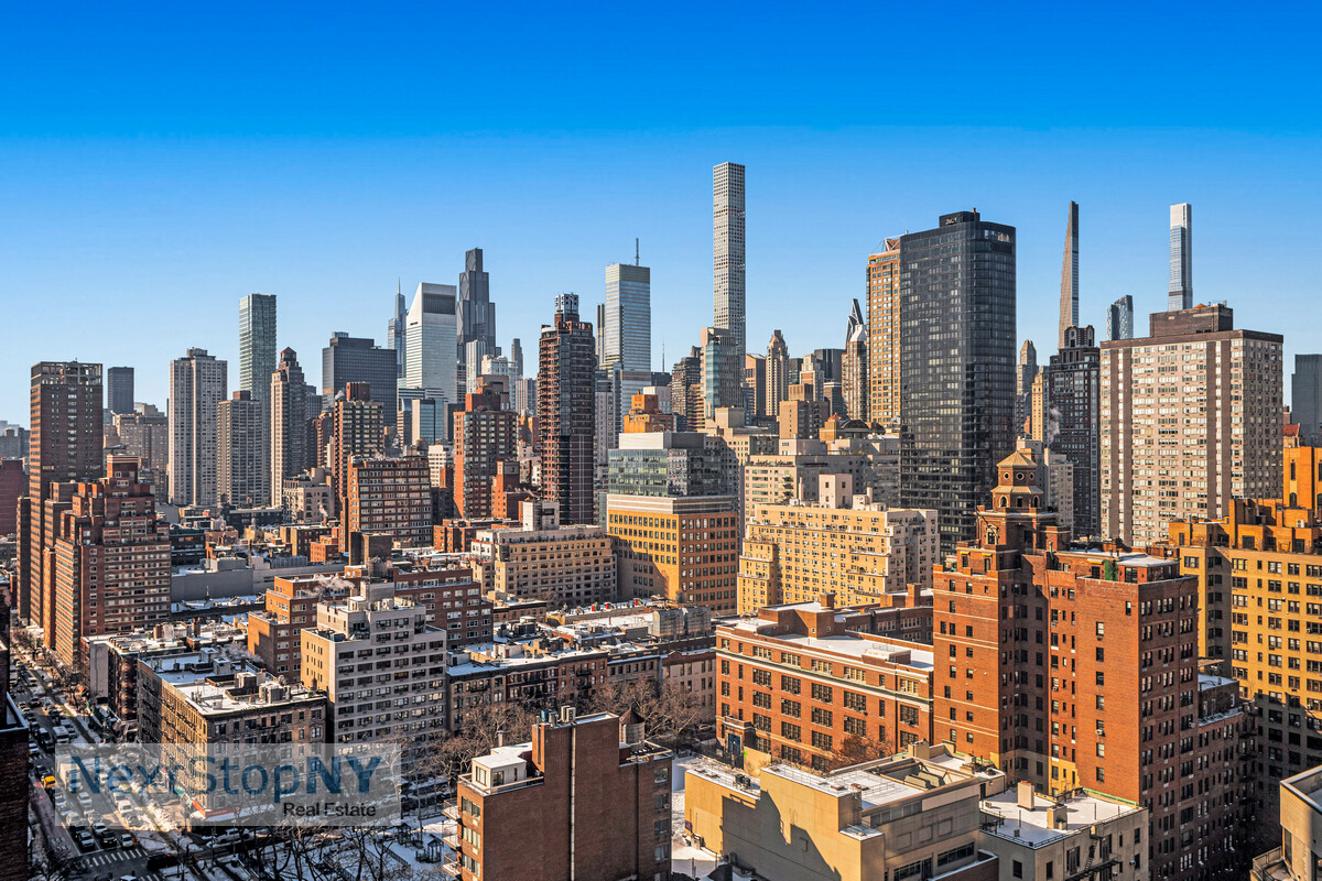 400 East 70th Street, Unit 2501 Manhattan, NY 10021 - Photo 8 of 9