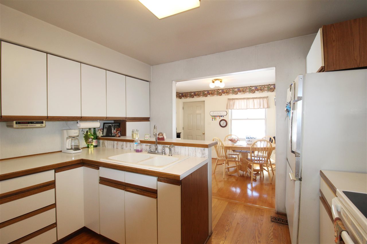 8177 North Nichols Road Flushing, MI 48433 - Photo 9 of 38 50064843-8.JPG