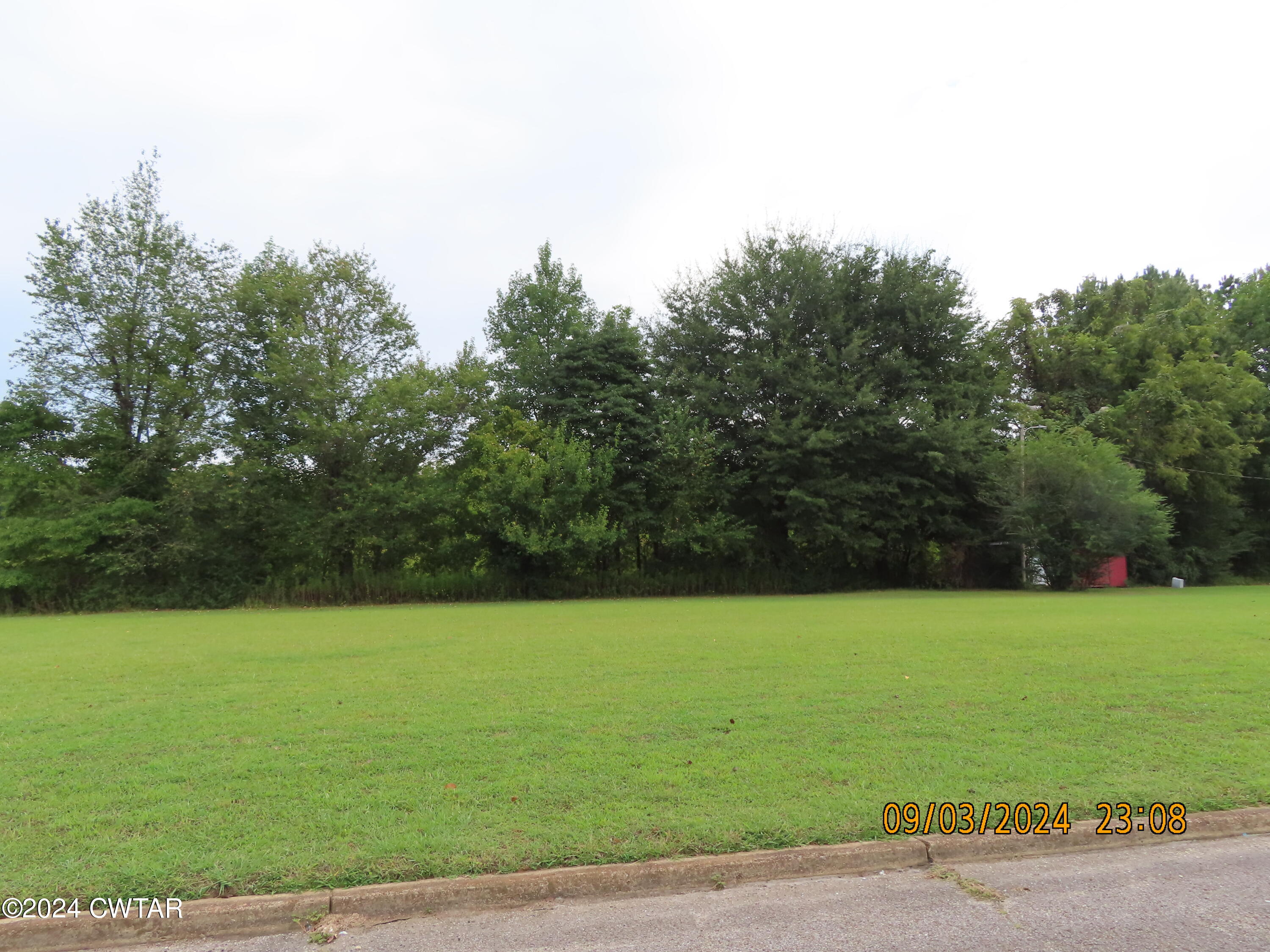 254 Rhea Street Jackson, TN 38301 - Photo 9 of 21 a view of a tennis court