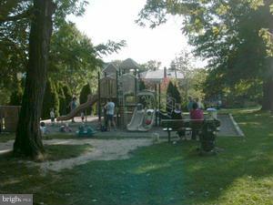 245 Blenheim Road Baltimore, MD 21212 - Photo 24 of 27