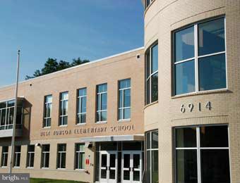 245 Blenheim Road Baltimore, MD 21212 - Photo 25 of 27 a view of a building with a window