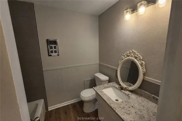 $367,900 | 1405 Broadmoor Drive, Bryan, TX 77802