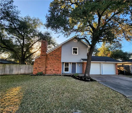 $367,900 | 1405 Broadmoor Drive, Bryan, TX 77802