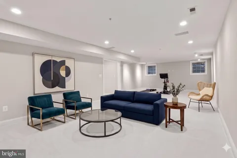 $1,898,000 | 9210 Bulls Run Parkway, Bethesda, MD 20817