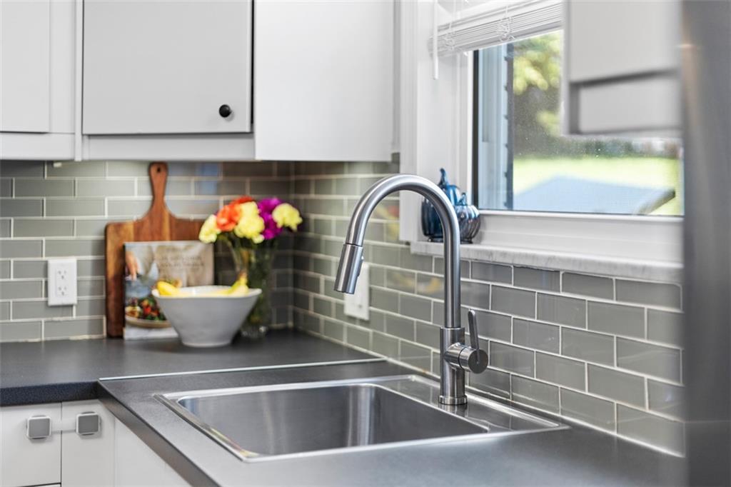 8 Court Place McKees Rocks, PA 15136 - Photo 12 of 32 a close view of sink and tap
