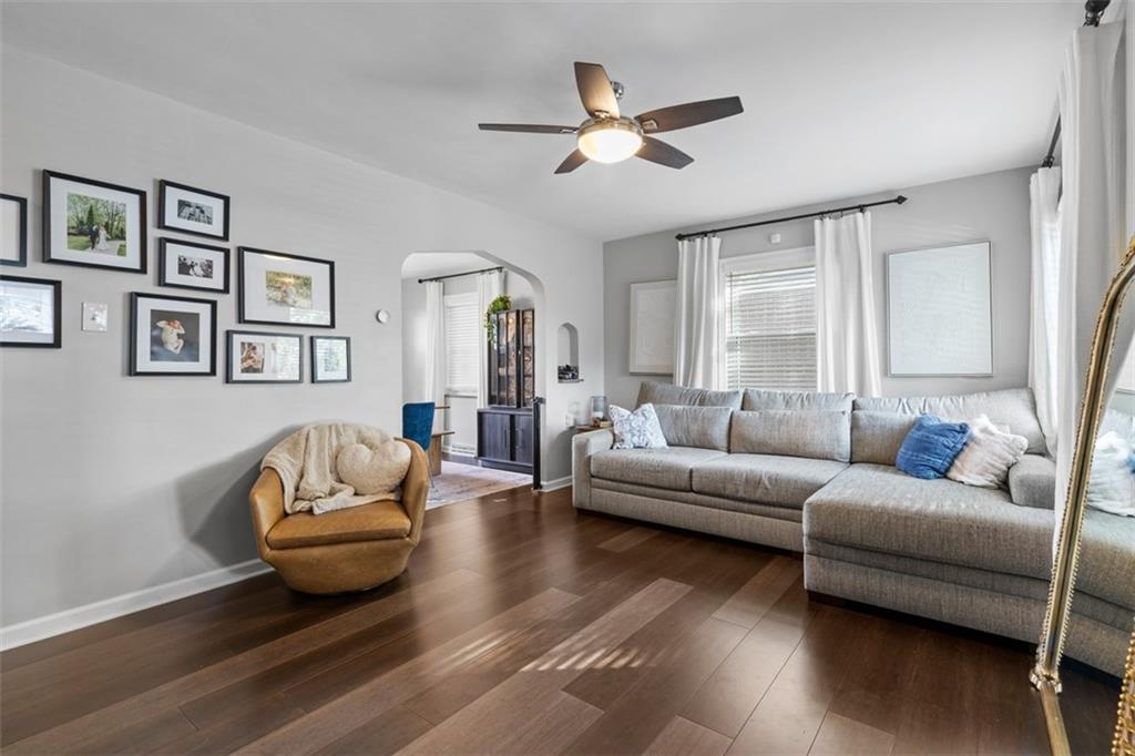 8 Court Place McKees Rocks, PA 15136 - Photo 5 of 32 a living room with furniture and a large window